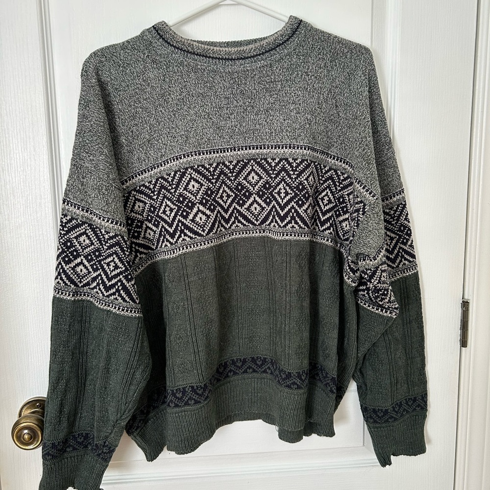 Vintage Gray and Green Patterned Sweater